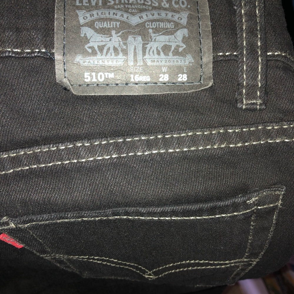 Jeans - Picture 2 of 4